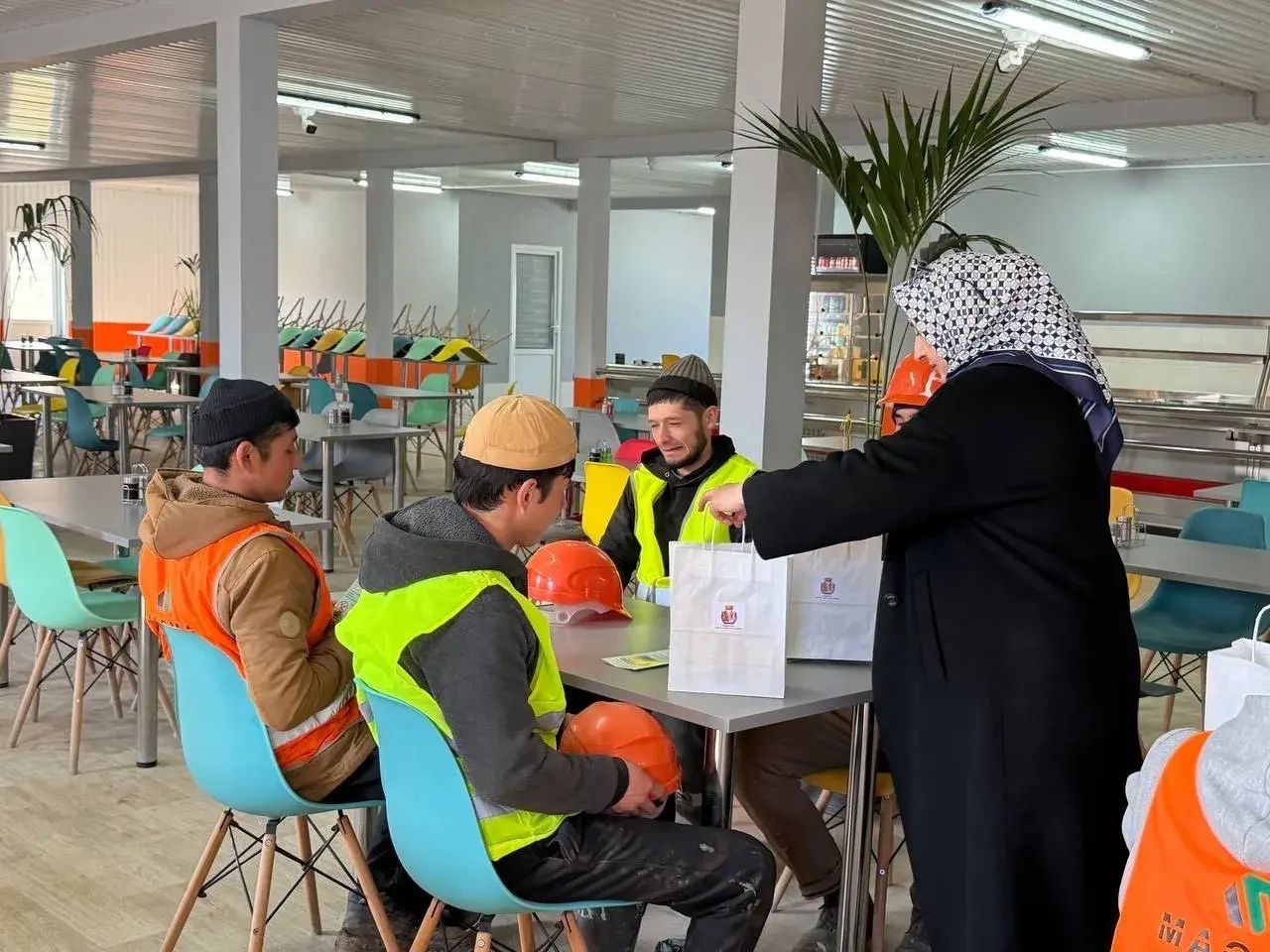 В Дербенте была организована встреча с иностранными трудовыми мигрантами