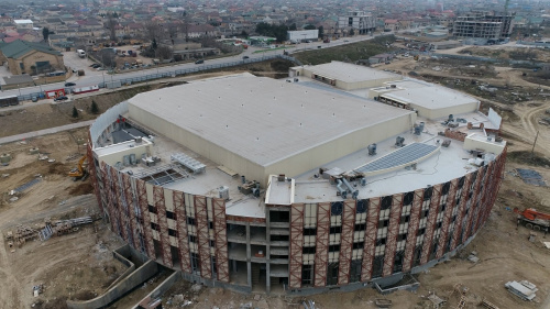 В Дербенте продолжается строительство Дворца спорта